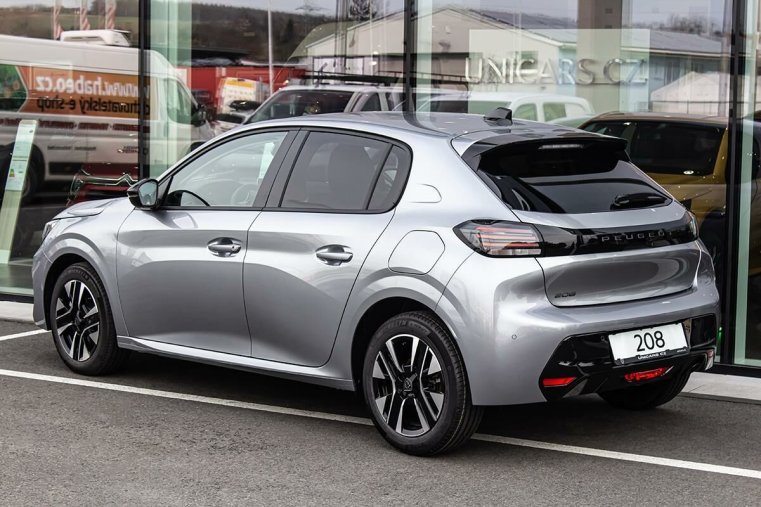 Peugeot 208, Peugeot 208 1,2 ALLURE PT 100 S&S MAN6, barva stříbrná
