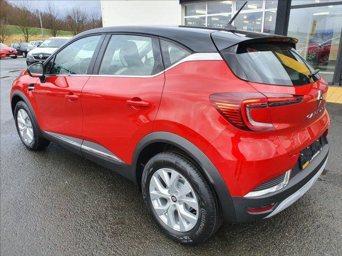 Renault Captur, 1,3 TCe 140  Intens, barva červená