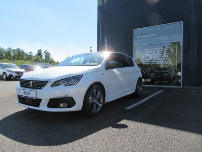 Peugeot 308, GT 1.2 PureTech 130k MAN6, barva bílá