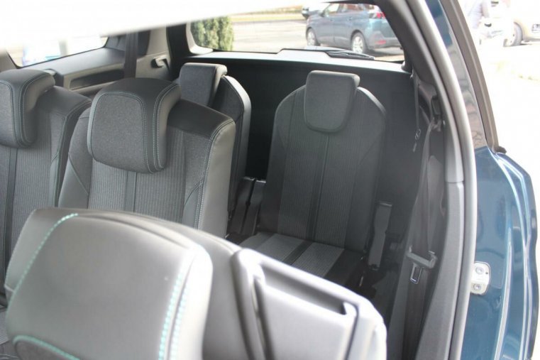 Peugeot 5008, Peugeot 5008 ALLURE PACK HDi 130 S&S EAT8, barva šedá