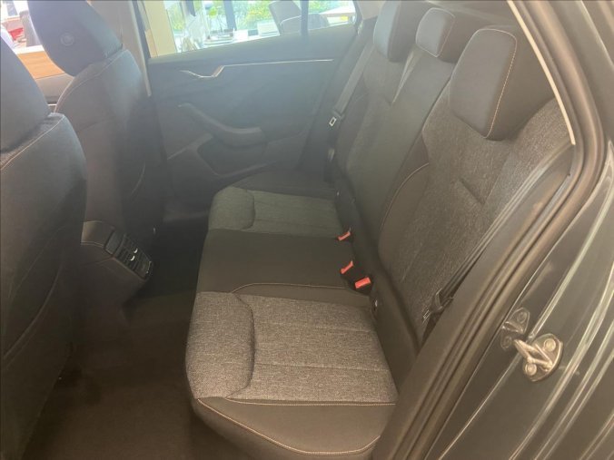 Škoda Kamiq, 1,5 TSI 110 kW Akční model, barva neuvedeno