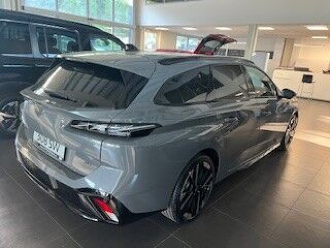 Peugeot 308, Peugeot 308 SW GT BlueHDi 130 EAT8, barva šedá