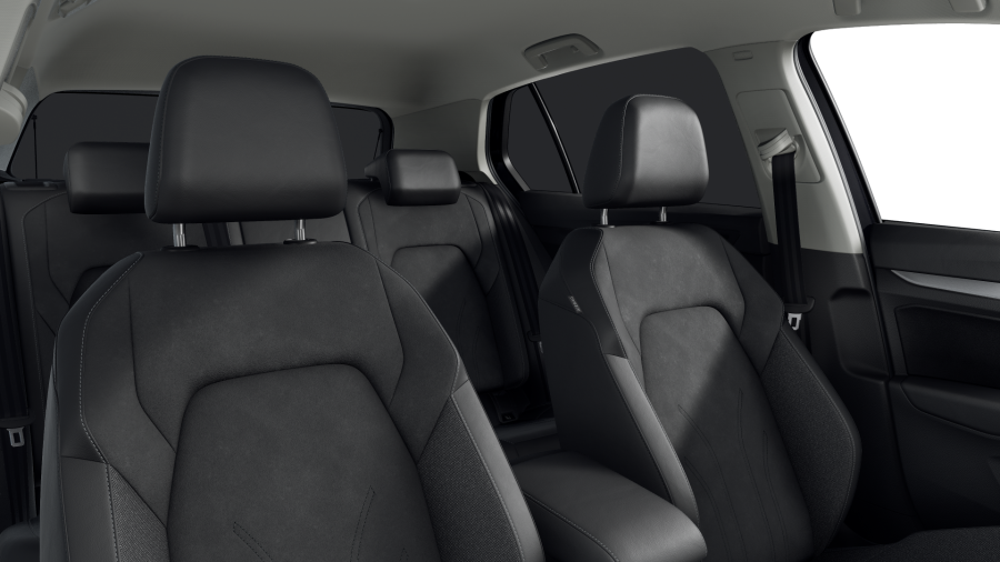 Volkswagen Golf, Golf People 1,5 eTSI 110  kW 7DSG mHEV, barva černá