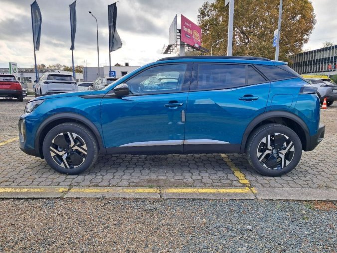 Peugeot 2008, Peugeot 2008 Allure Turbo 100 MAN6, barva modrá