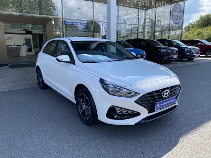 Hyundai i30, 1,5i 81 kW MT, barva bílá