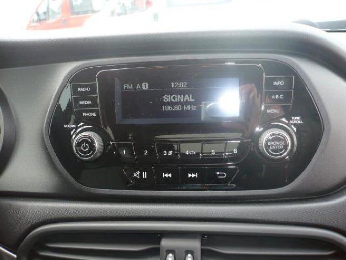 Fiat Tipo, HB 1.4 95k Street, barva modrá
