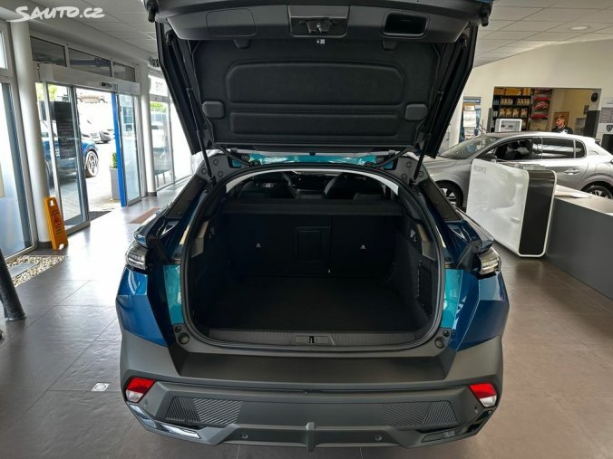 Peugeot 408, Peugeot 408 ALLURE Hybrid 145k e-DCS6, barva modrá
