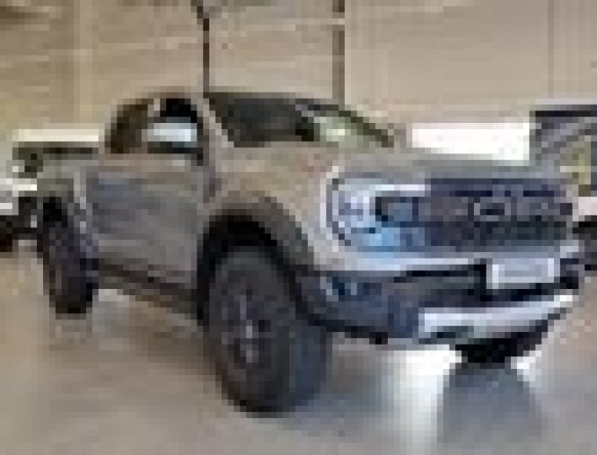 Ford Ranger, 3.0 EcoBoost V6 Twin-Turbo, barva stříbrná