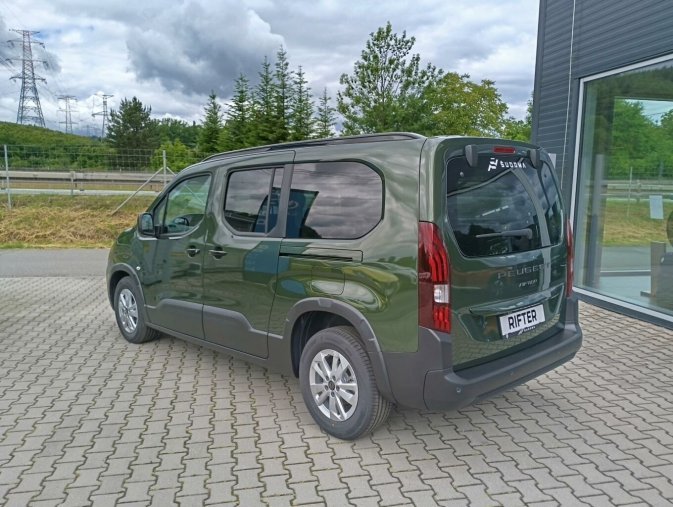 Peugeot Rifter, Peugeot Rifter LONG ALLURE BlueHDi 130 S&S EA, barva zelená