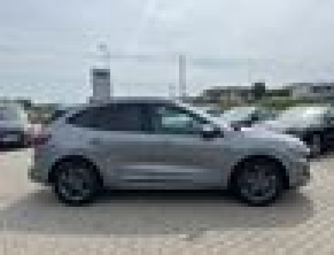 Ford Kuga, 2.0 EcoBlue, barva stříbrná