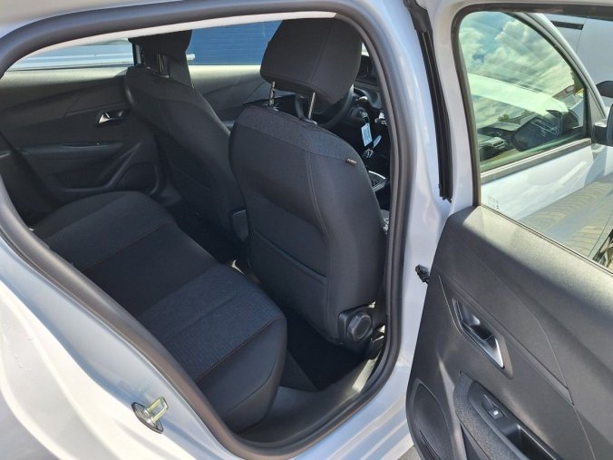 Peugeot 208, Peugeot 208 STYLE Turbo 100k M6, barva bílá