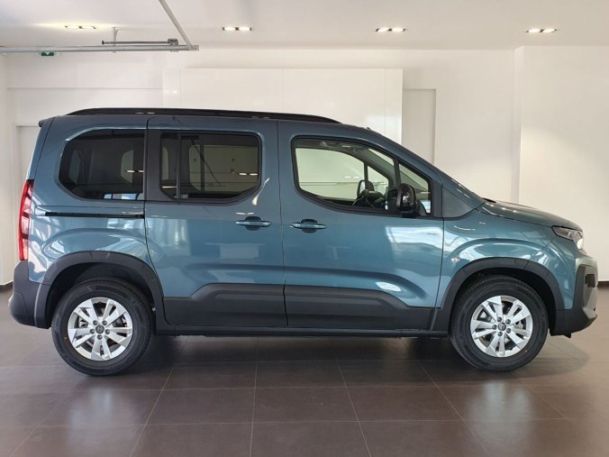 Peugeot Rifter, Peugeot Rifter ALLURE PT 110k MAN6, barva modrá