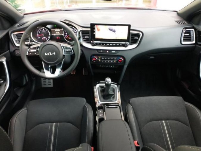 Kia XCeed, 1.5 T-GDi BLACK EDITION MY22, barva oranžová