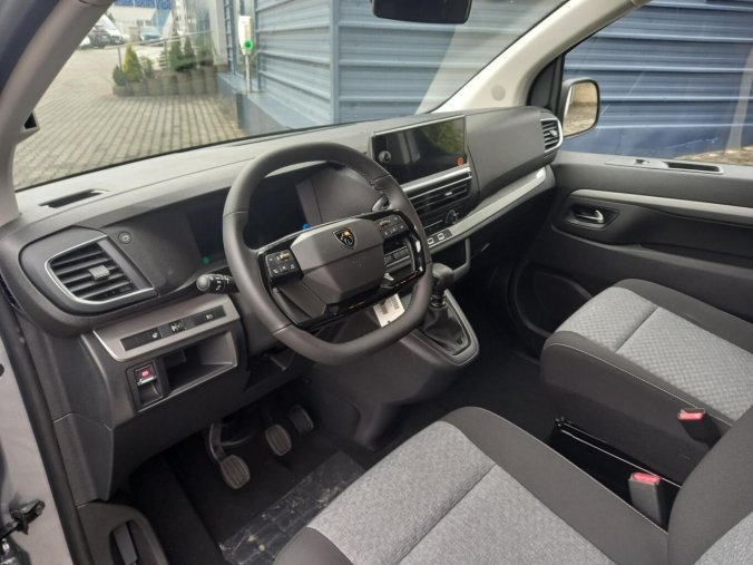 Peugeot Traveller, Peugeot Traveller Active L3 2.2 BlueHDi 150 man, barva šedá