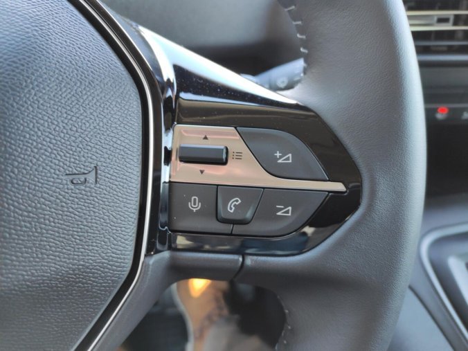 Peugeot Rifter, Peugeot Rifter ALLURE 1.5 HDI AUT 136k, barva bílá