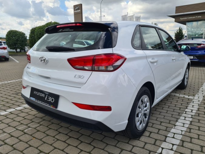 Hyundai i30, 1,5i 81 kW MT, barva bílá