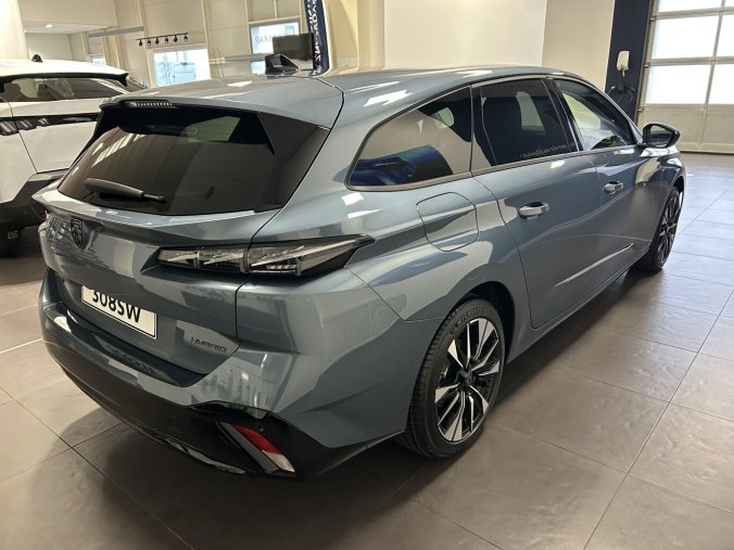 Peugeot 308, Peugeot 308 SW ALLURE Hybrid 145 e-DCS6, barva modrá