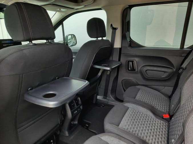 Peugeot Rifter, Peugeot Rifter GT BHDi 130k EAT8, barva modrá