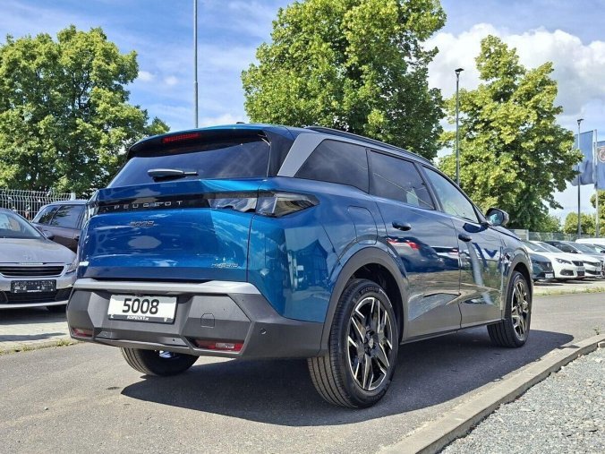 Peugeot 5008, Peugeot 5008 GT - SUMMER BLUE 145 e-DCS6, barva modrá