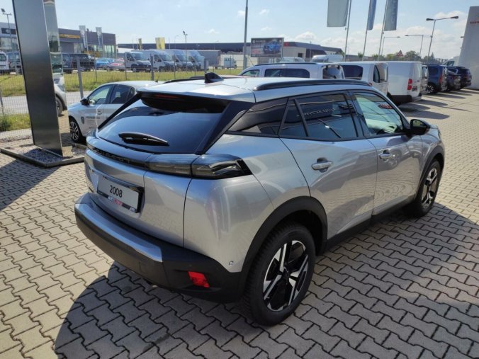 Peugeot 2008, Peugeot 2008 ALLURE 1.2 100k MAN6, barva stříbrná