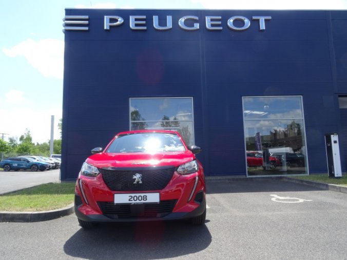 Peugeot 2008, ACTIVE PACK 1.2 PT 130k MAN6, barva červená