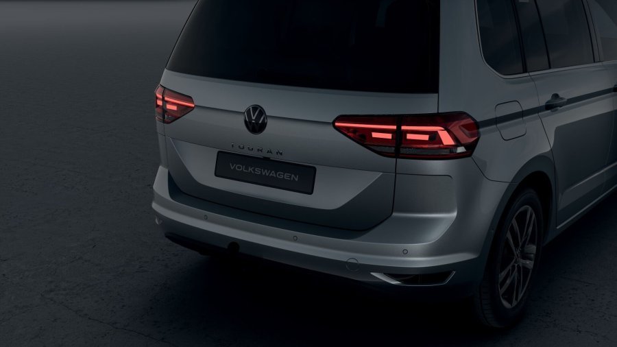 Volkswagen Touran, Touran Love 1,5 TSI EVO2 7DSG, barva stříbrná
