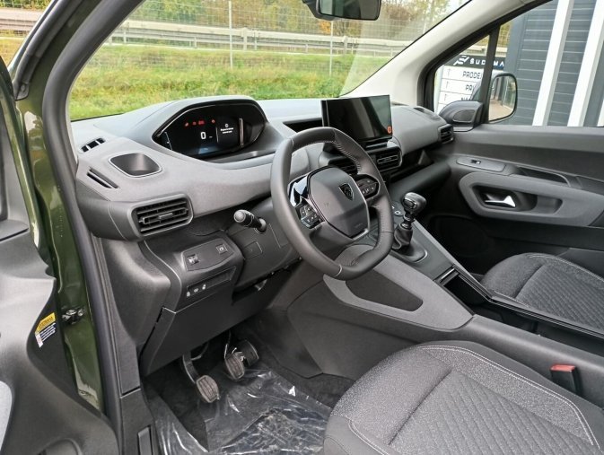 Peugeot Rifter, Peugeot Rifter LONG ALLURE HDi 130 S&S MAN6, barva zelená