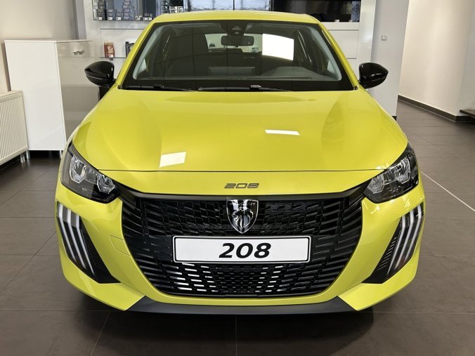 Peugeot 208, Peugeot 208 STYLE Elektromotor 100 kW / 136 k (Baterie 50 kWh), barva žlutá