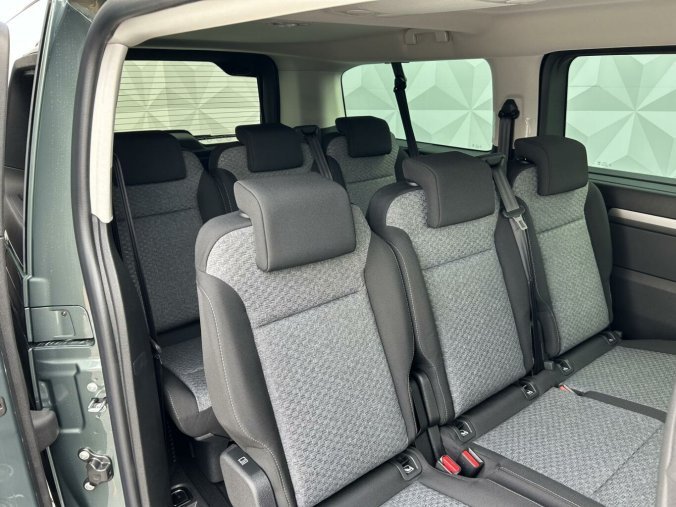 Peugeot Traveller, Peugeot Traveller Active Long 2.0 BlueHDi 180, barva zelená