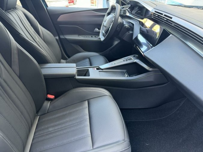 Peugeot 408, Peugeot 408 GT - IHNED K ODBĚRU, barva modrá