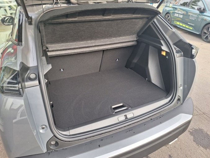 Peugeot 2008, Peugeot 2008 ALLURE Hybrid 110 e-DCS6, barva šedá