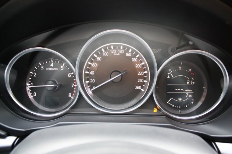 Mazda CX-5, SKYACTIV-G, barva modrá