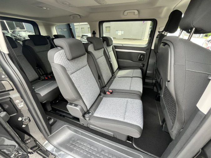 Peugeot Traveller, Peugeot Traveller Traveller Active L3 2.2 BlueHDi 150k MAN6, barva šedá