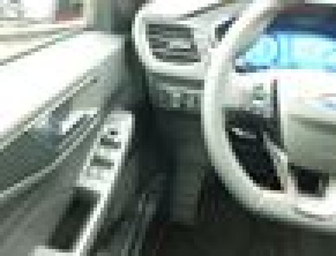 Ford Kuga, 1.5 EcoBoost, barva červená