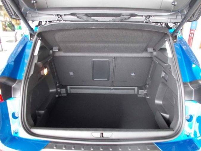 Opel Grandland X, Ultimate F 1.6 XHT S/S (133kW/, barva modrá