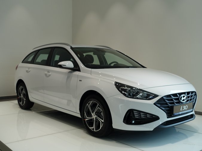 Hyundai i30, 1,0 T-GDI 88 kW (95 NAT) 6 st. man, barva bílá