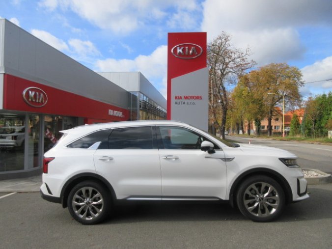 Kia Sorento, 2,2 CRDi SCR 4x4 8DCT TOP, barva bílá