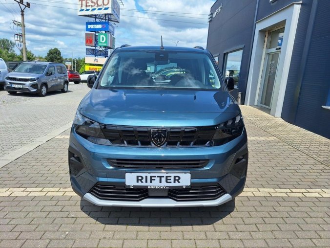 Peugeot Rifter, Peugeot Rifter GT BlHDi 130 EAT8, barva modrá