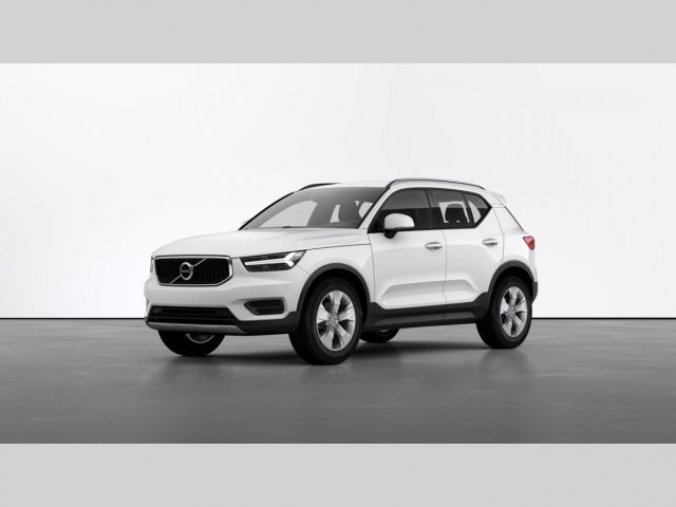 Volvo XC40, T3 1.5L 163 HP MOMENTUM AT8 FW, barva bílá