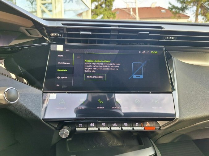 Peugeot 408, Peugeot 408 GT Hybrid 145 e-DCS6, barva červená