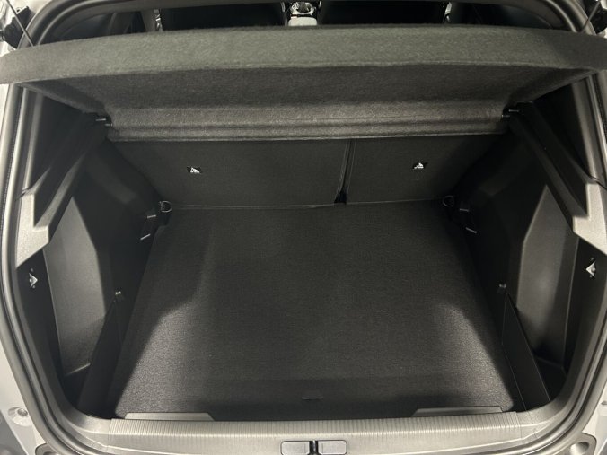 Peugeot 2008, Peugeot 2008 ALLURE PureTech 100 S&S MAN6, celoroční PNEU, kamery, barva šedá