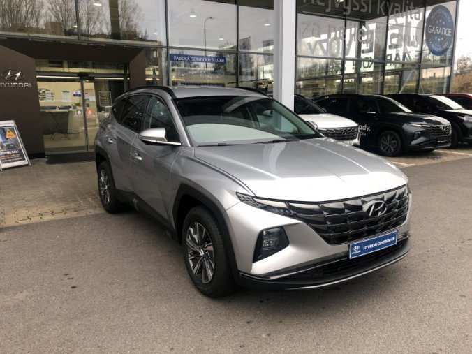 Hyundai Tucson, 1,6 T-GDI 4x2 110 kW 6st. manuální, barva stříbrná