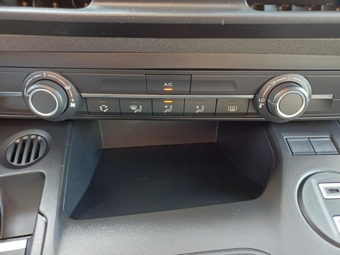 Peugeot Rifter, Peugeot Rifter Long Allure 1.5 HDI 130k, barva černá