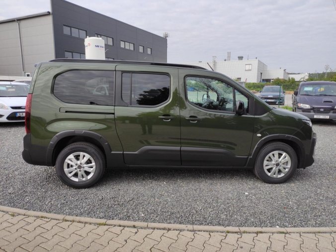 Peugeot Rifter, Peugeot Rifter LONG ALLURE 1.5HDI MAN6 OSOBNÍ, barva zelená