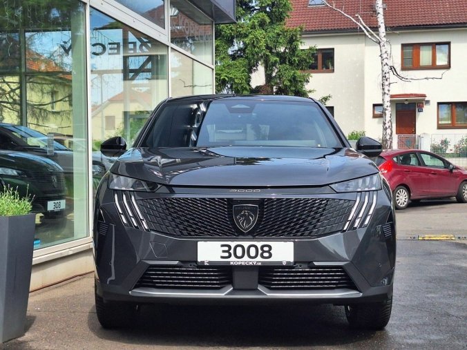 Peugeot 3008, Peugeot 3008 GT Hybrid 136 e-DCS6, barva šedá