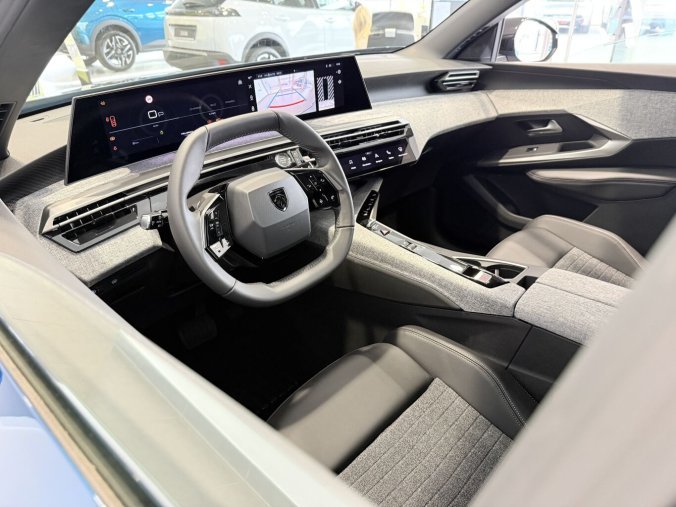 Peugeot 5008, Peugeot 5008 ALLURE, Automat, GRIP Control, barva modrá