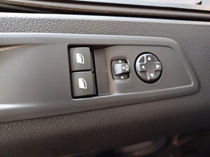 Peugeot Traveller, Peugeot Traveller ALLURE 2.2 BlueHDi 180k EAT8, barva šedá