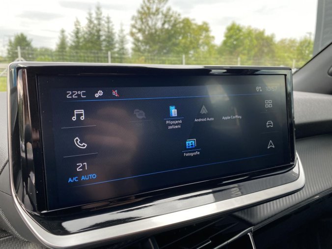 Peugeot 2008, Peugeot 2008 STYLE PureTech 100 S&S MAN6, barva bílá