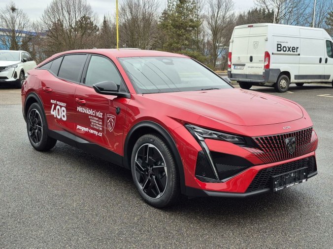 Peugeot 408, Peugeot 408 GT Hybrid 145 e-DCS6, barva červená