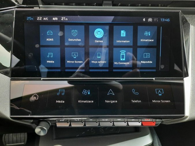 Peugeot 408, Peugeot 408 ALLURE Hybrid 145 e-DCS6, barva bílá